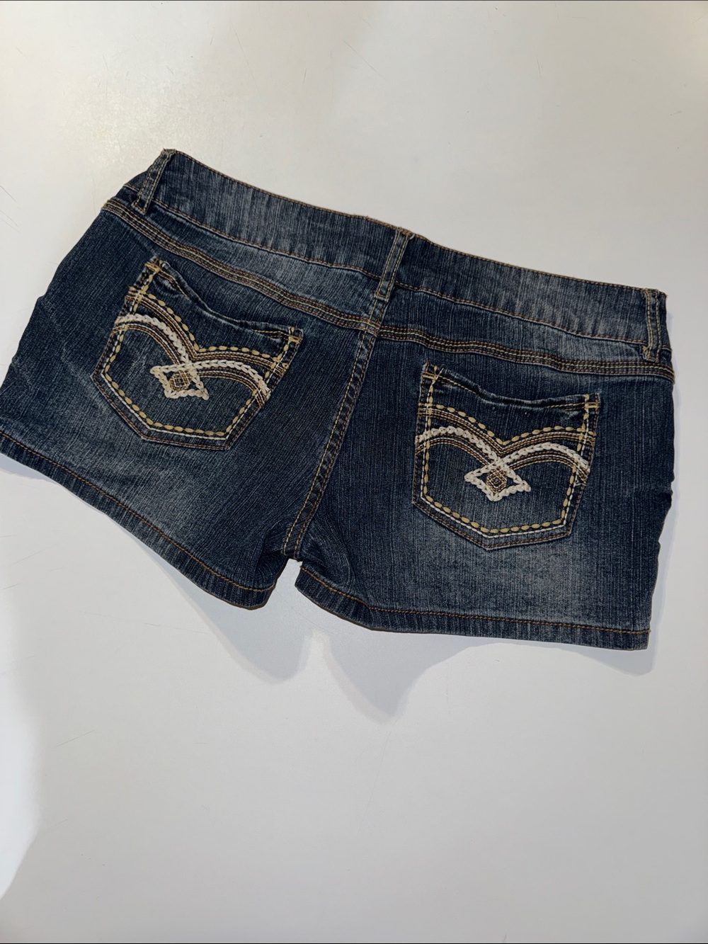 Y2K Mudd Women's Dark Indigo Denim Jean Shorts size 9 - Picture 3 of 3